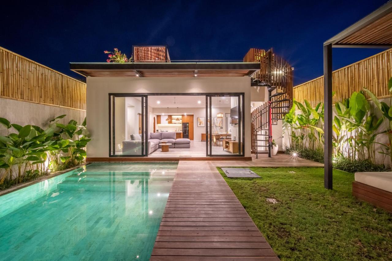 New 4 Bedroom 5 Min Walk To Berawa Beach Enclosed Livng 캉구 외부 사진