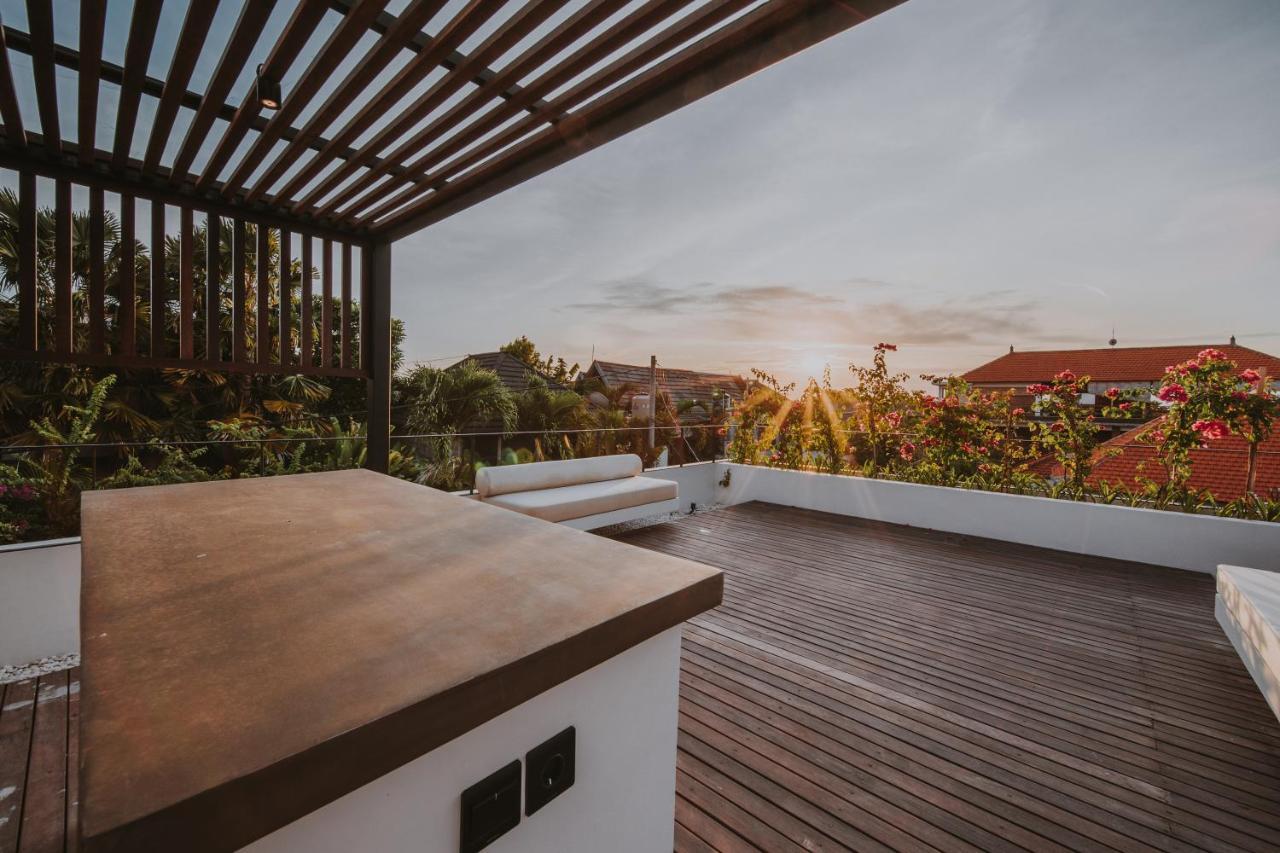 New 4 Bedroom 5 Min Walk To Berawa Beach Enclosed Livng 캉구 외부 사진